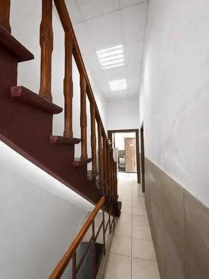 Casă cu 7 camere cu Canalizare în Armeneasca