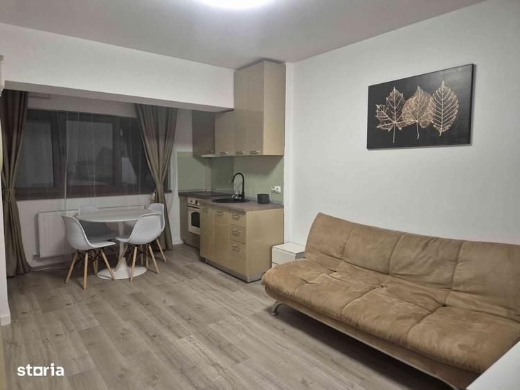 Apartament cu 2 camere decomandat în Splaiul Unirii
