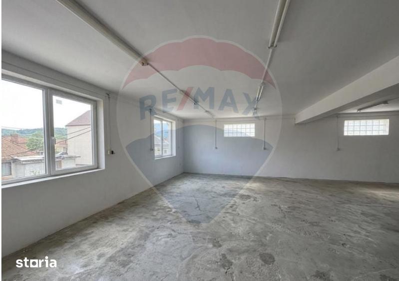 Spațiu comercial, de 160 mp, în Lazaret