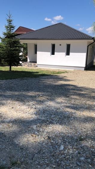 Casă cu 4 camere în Central