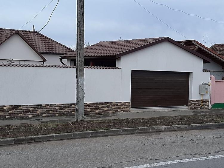 Casă cu 3 camere în Central