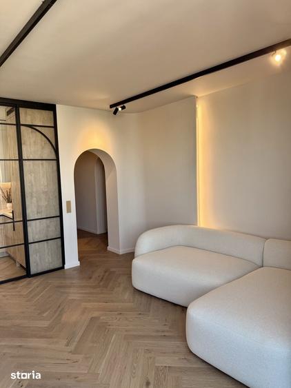 Apartament cu 4 camere în Unirii