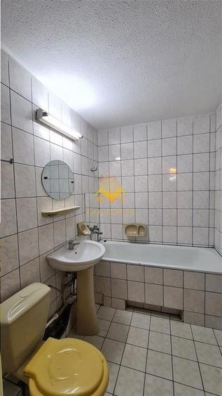 Apartament cu 4 camere decomandat, mobilat în Zorilor