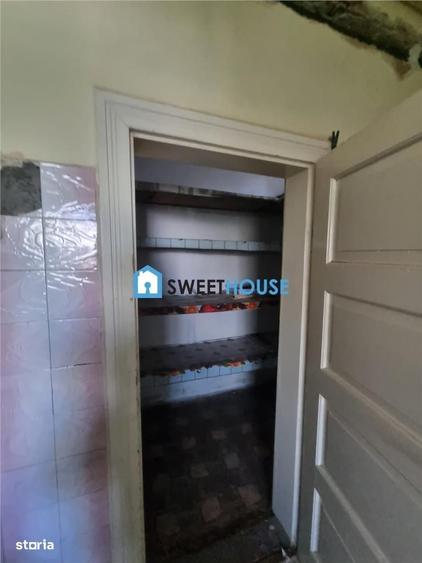 Casa cu etaj zona D-na Stanca - 1