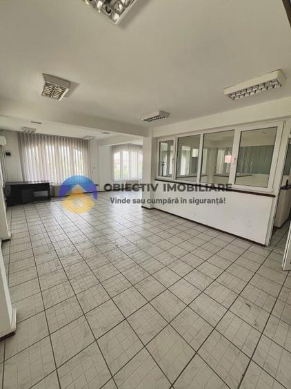 Casă individuală cu 17 camere cu Teren 1800 Mp în 1 Mai