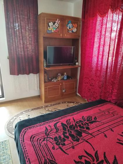 Casă cu 3 camere cu Teren 2700 Mp în Vrancea