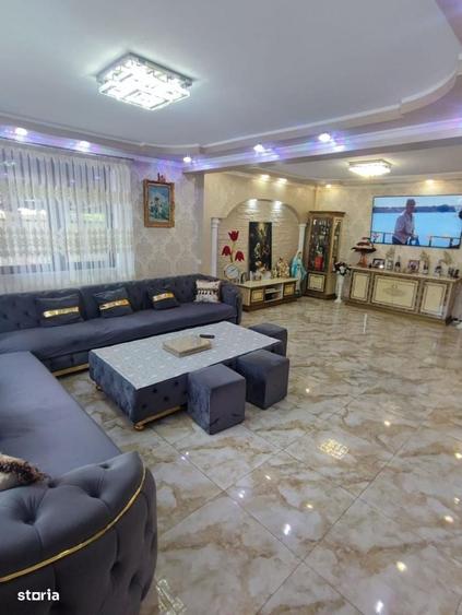 Casă cu 3 camere în Central