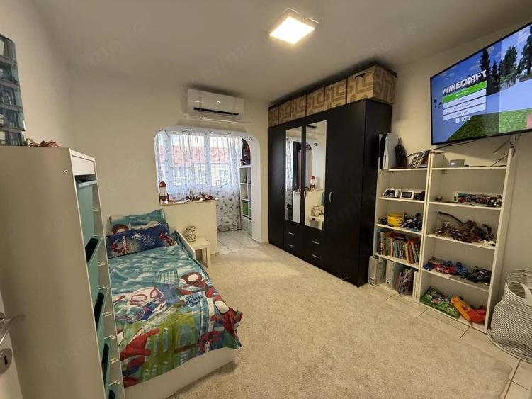 Apartament cu 3 camere, decomandat - Lipovei - 4