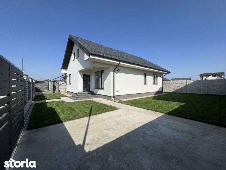 Casă cu 3 camere cu Piscina în Central