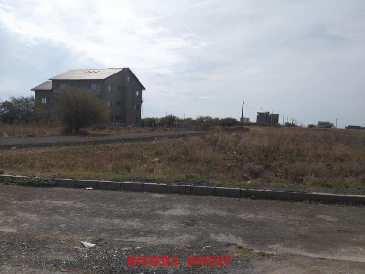 Teren Construcții intravilan de 12600 mp, în Vest