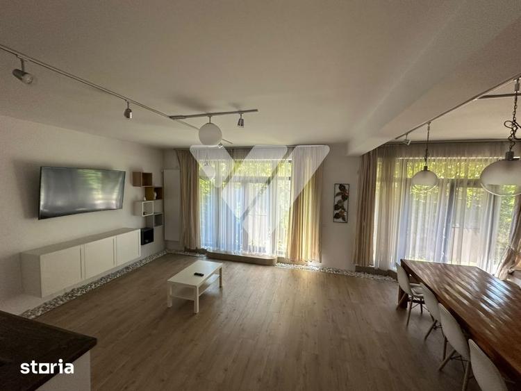 Casă cu 8 camere cu Teren 319 Mp în Ștrand