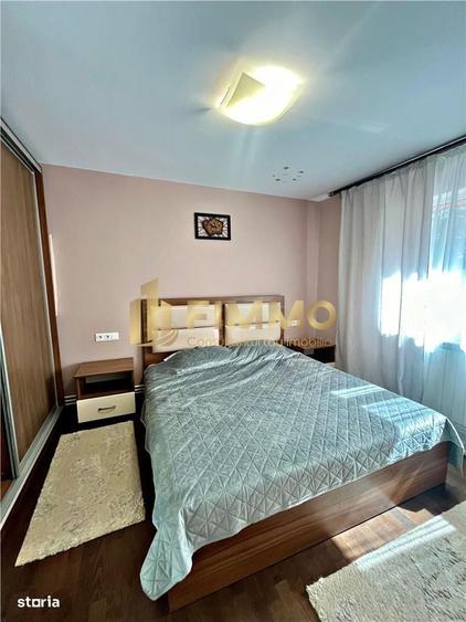 Apartament cu 3 camere semidecomandat în Central