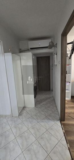 Apartament cu 3 camere decomandat în P-ța Reșița