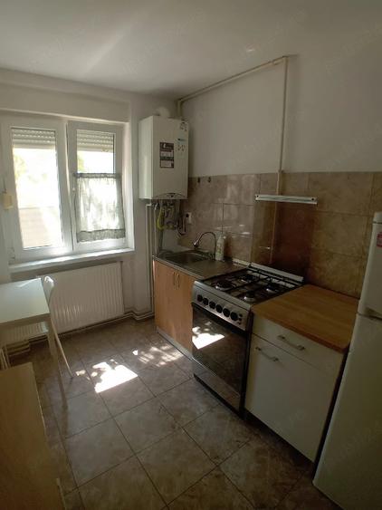Apartament cu 2 camere semidecomandat în Medicină