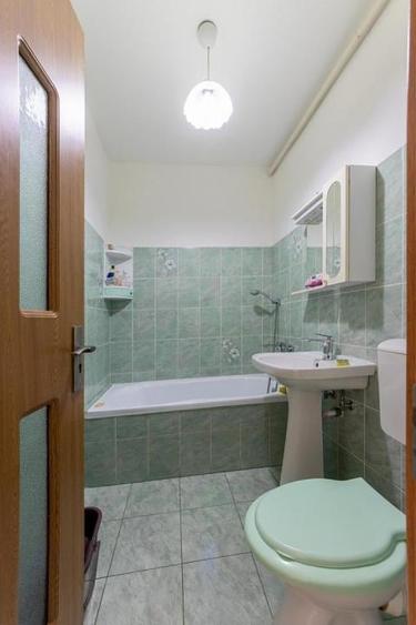 Aparatorii Patriei, garsoniera et.1, langa AutoNesti - 6