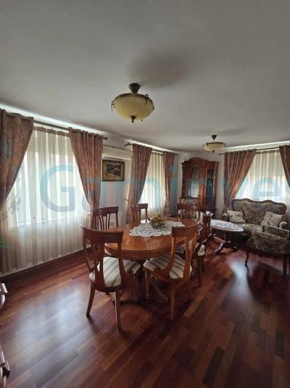 Casa cu 6 camere,singur in curte si dublu front stradal,zona Cantemir,Oradea - 8