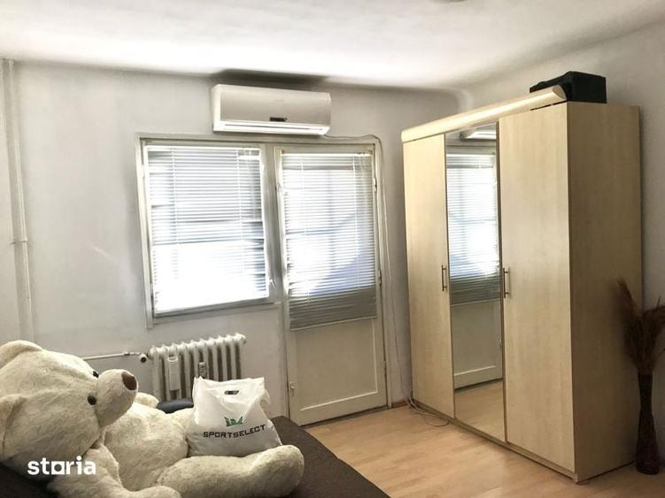Garaoniera spatioasa de Inchiriat et 1 zona Rovine langa Scoala 35 - 1