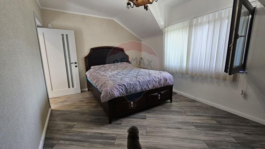 Casă / Vilă cu 7 camere si teren 1000 mp în zona Centrala-Suceava - 58