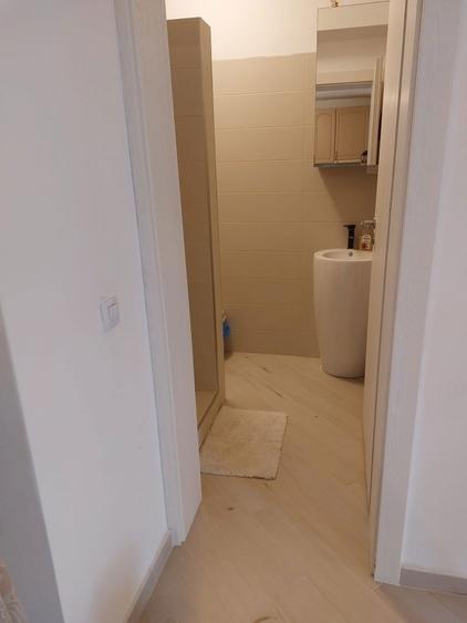 Inchiriez Garsoniera - 8