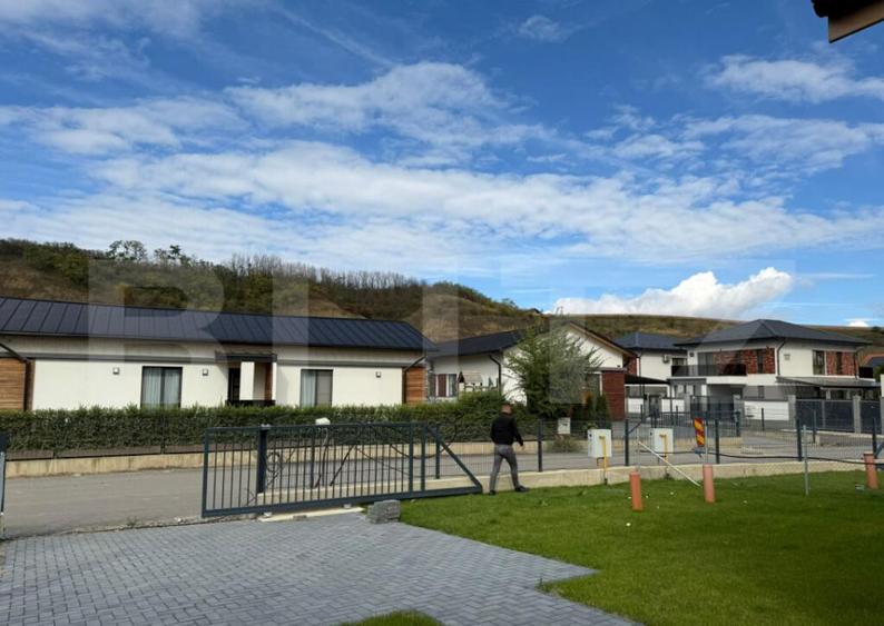 Casa individuala de 3 camere, 90mp, curtea 350mp, zona Sanic - 10