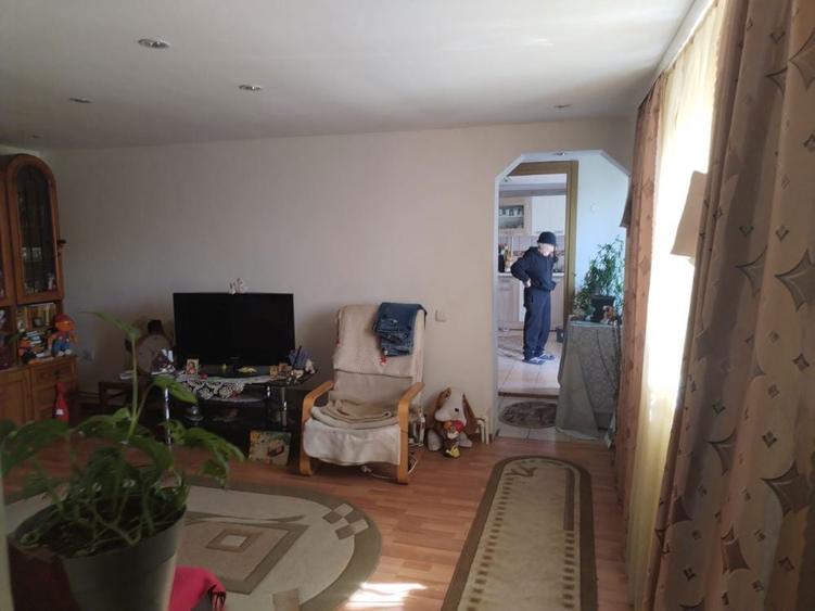 Proprietar!! Vand casa plus pamant - 6