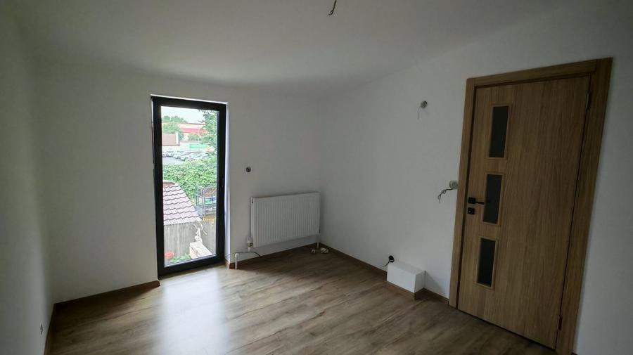 Casa P+E 4 camere , Racadau Carpatilor -LIDL- ,curte comuna. - 21