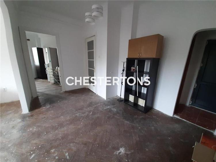 Apartament cu 3 camere decomandat, mobilat în Unirii