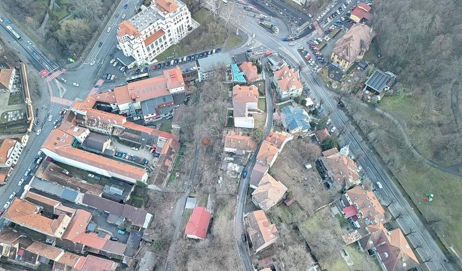 Teren intravilan, ultracentral. - 35