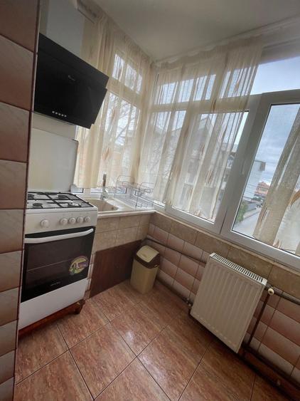 Apartament 3 camere de inchiriat - 2