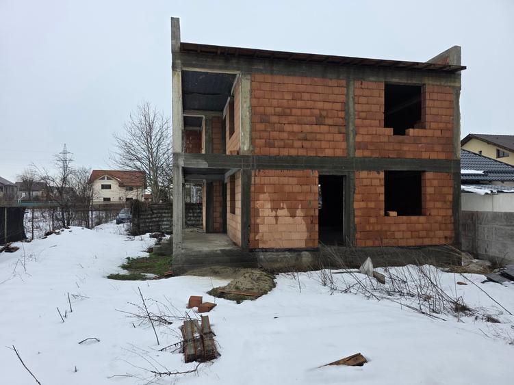 Comuna Pantelimon pe strada Campului intersectie cu Al. Selimbar - 8