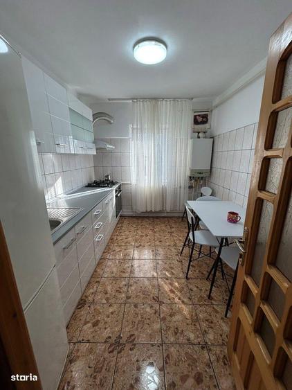 De inchiriat apartament cu 3 camere, etajul 3 , mobilat si utilat 250e - 7