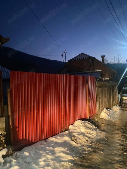 Casă cu Teren 1000 Mp în Central
