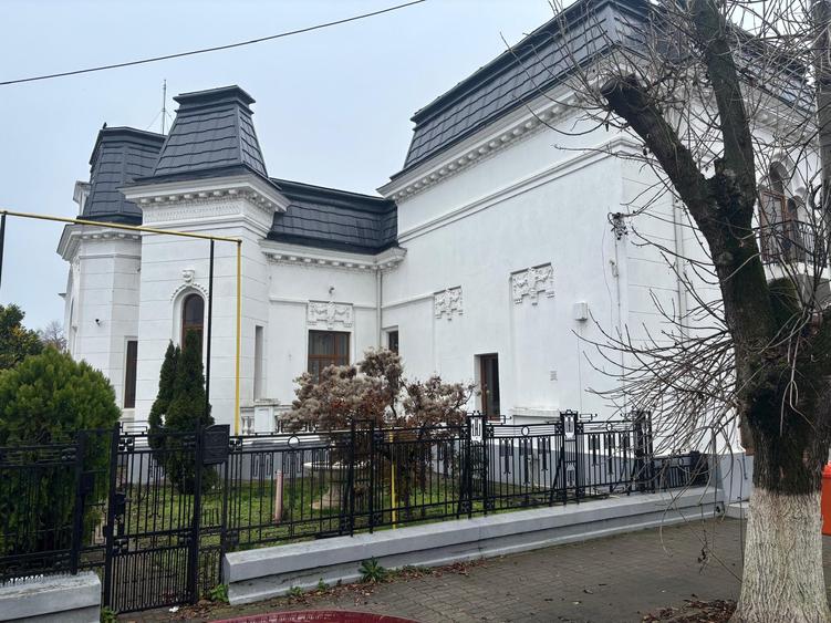 Ultracentral,vila S+P+E,faleza Dunarii,langa parc,Primaria Corabia,teren=1137mp - 22