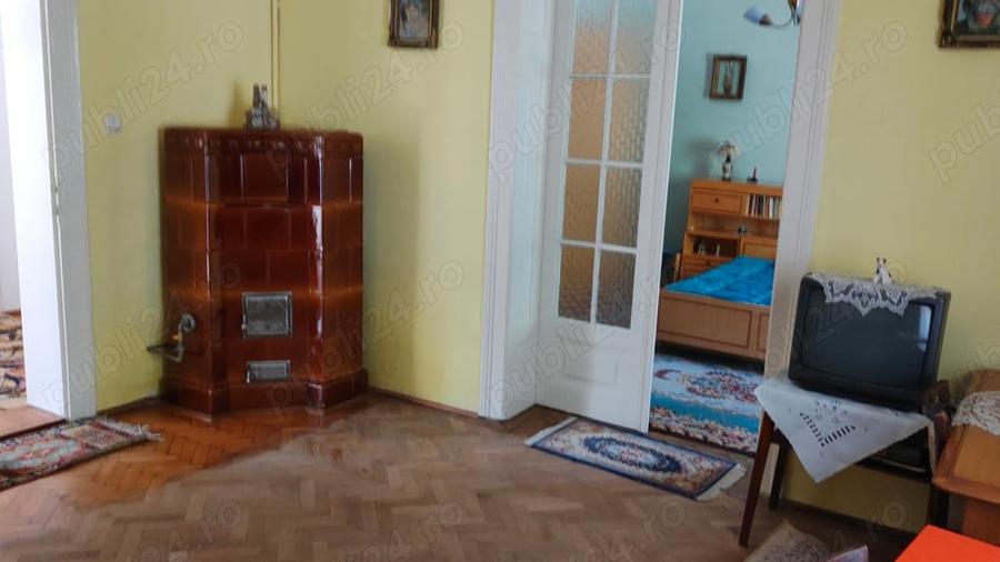 casa singur in curte ULTRACENTRAL - cu magazin stradal - 6