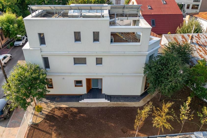 Vila noua, cu arhitectura moderna de vanzare - Timpuri Noi - 18