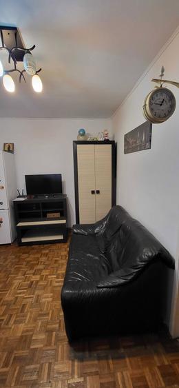 Vand apartament in cartier Trivale, complex2 langa gradinita si Sc nr 13 etajul 3, 45m2,loc de parcareanul 1977, - 6