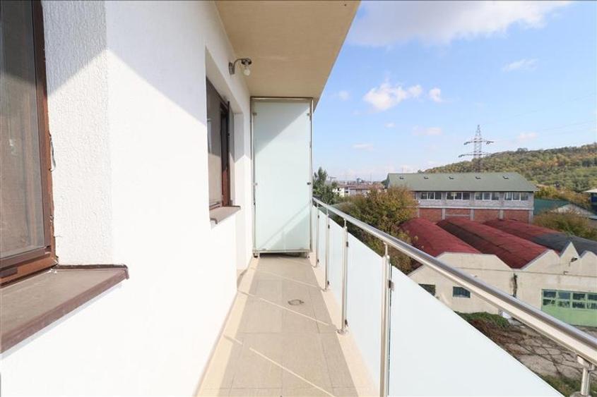 Apartament 4 camere BUCIUM COMFORT - 27