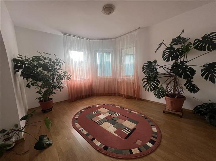 Inchiriere casa la cinci minute de Big pentru clinica salon sau locuit - 7