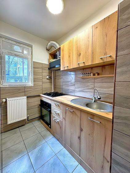 Titan - Costin Georgian Metrou 3 minute Garsoniera renovata Comision 0 - 5