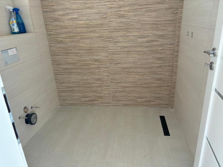 Casă individuală cu 5 camere cu Canalizare în Bârnova