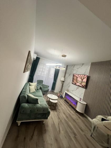 Apartament cu 2 camere decomandat în Exterior Vest