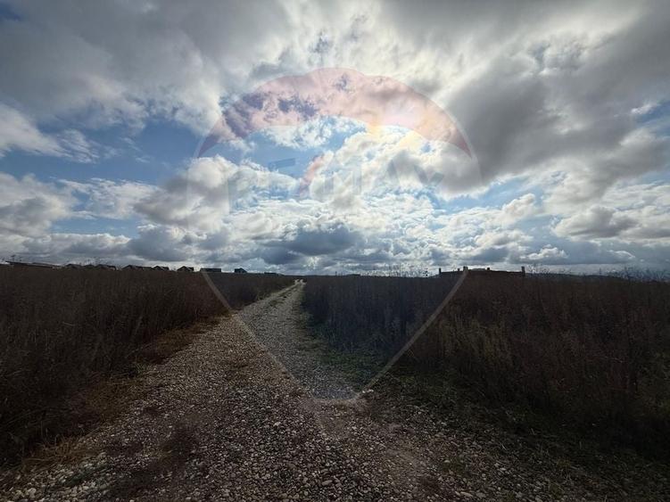 Comision 0%! Lot de casa in zona de dezvoltare, intre Sanpetru si Bod - 3