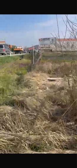 Teren intravilan cu intrare din DN17 - 4