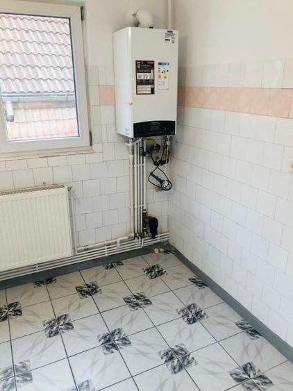 Vand apartament cu 2 camere Rovine - 4