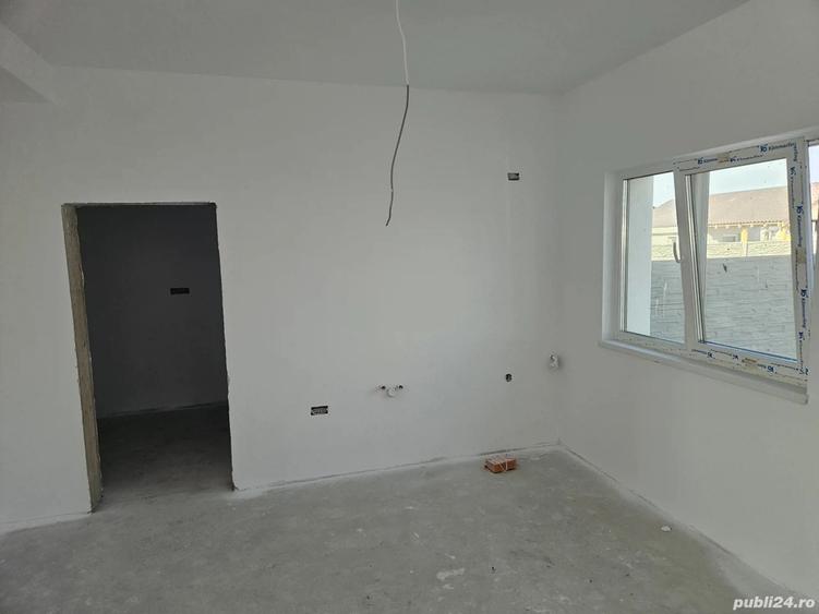 Vand duplex despar?it prin camera tehnica de 123mp utili - 1