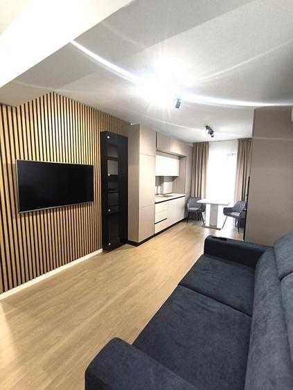 Apartament cu 2 camere semidecomandat în Berceni