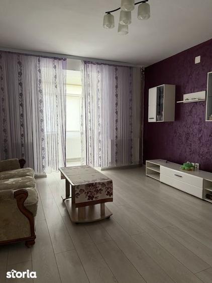 Inchiriez apartament 3 camere - 1