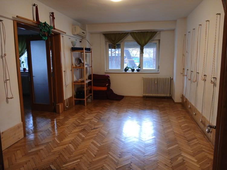Apartament 4 camere -B-dul Decebal-str.Theodor Sperantia - 4