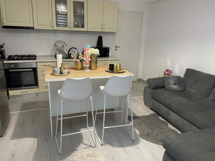 Apartament cu 3 camere decomandat în Chiajna