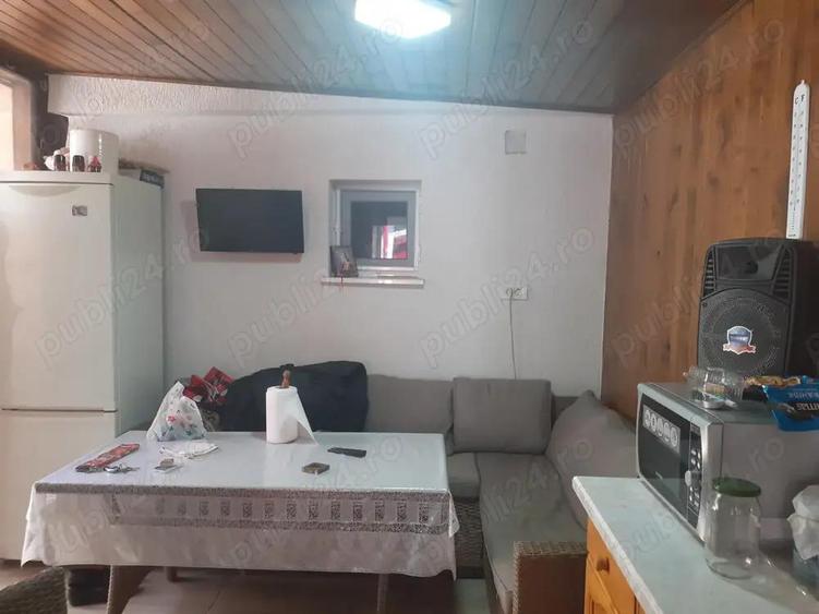 Vanzare Casa din boltari si caramida, mobilata si utilata, aproape str.Hipodrom cu str. Albinei. - 2
